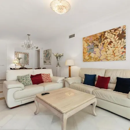Beachfront With Parking San Pedro Alcantara Playa 5 Min Puerto Banus アパート *