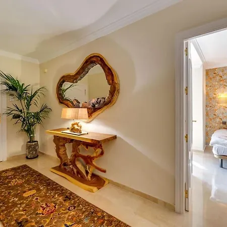 Beachfront Apartment Marbella