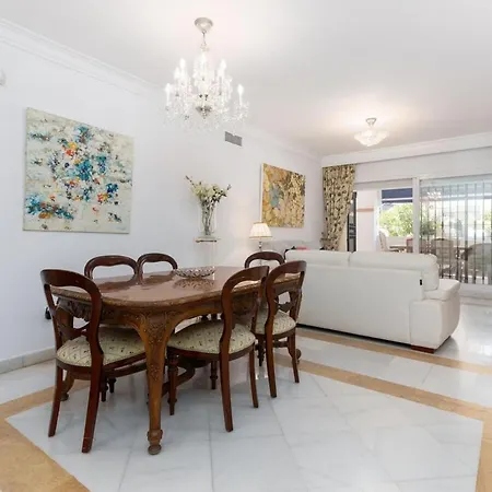 Beachfront With Parking San Pedro Alcantara Playa 5 Min Puerto Banus Marbella